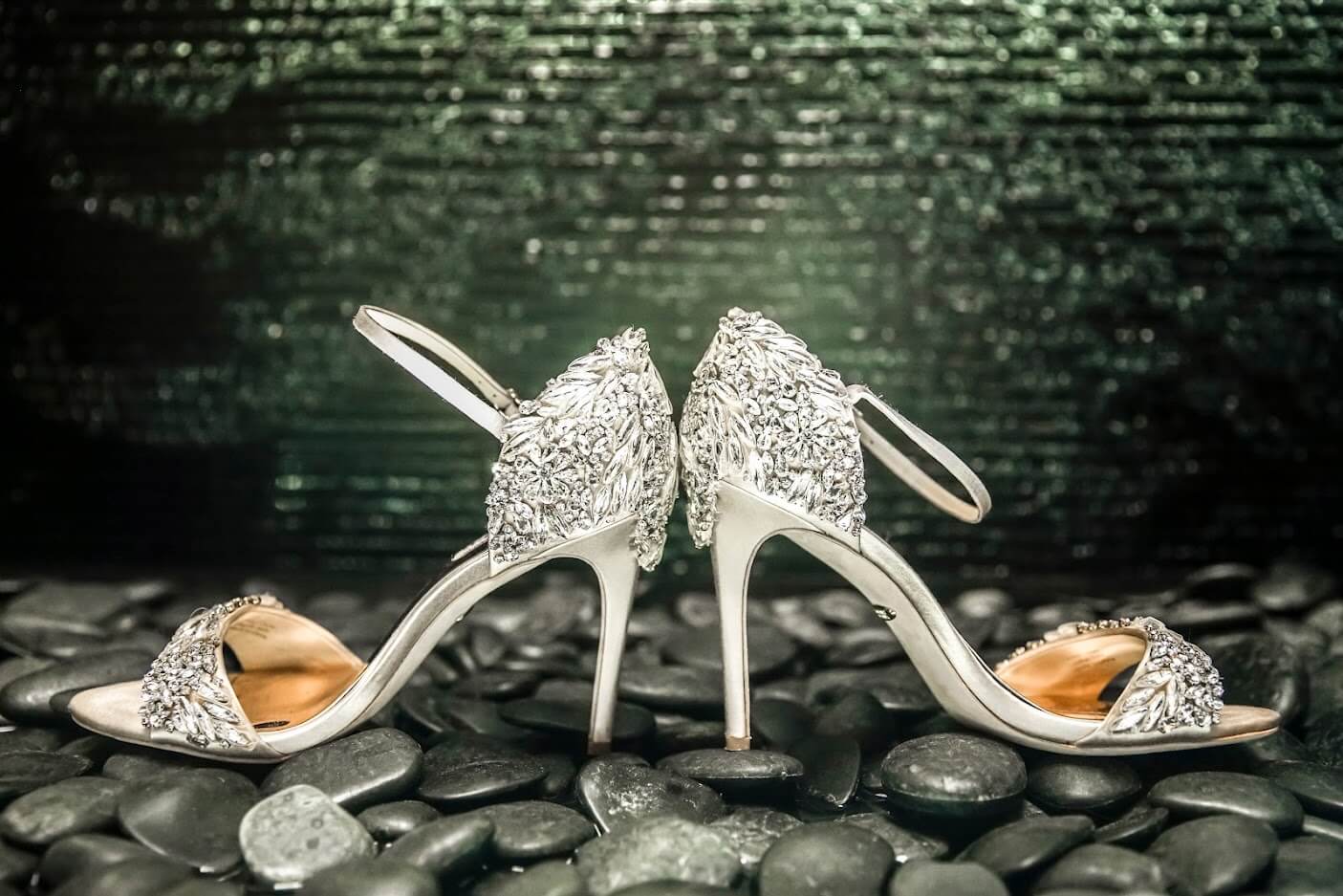 honeymoon gifts for bride